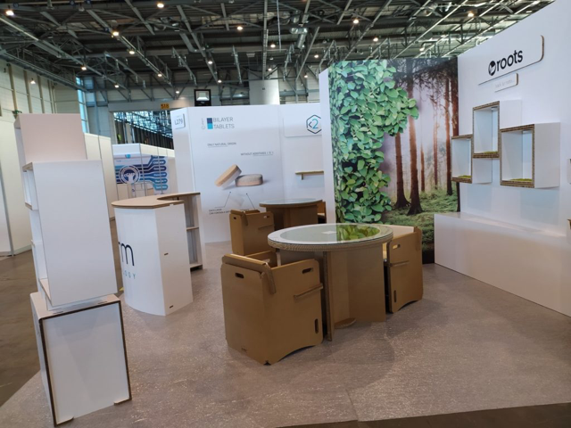 Veletržní stánek K2PHARM — celkový pohled na expozici